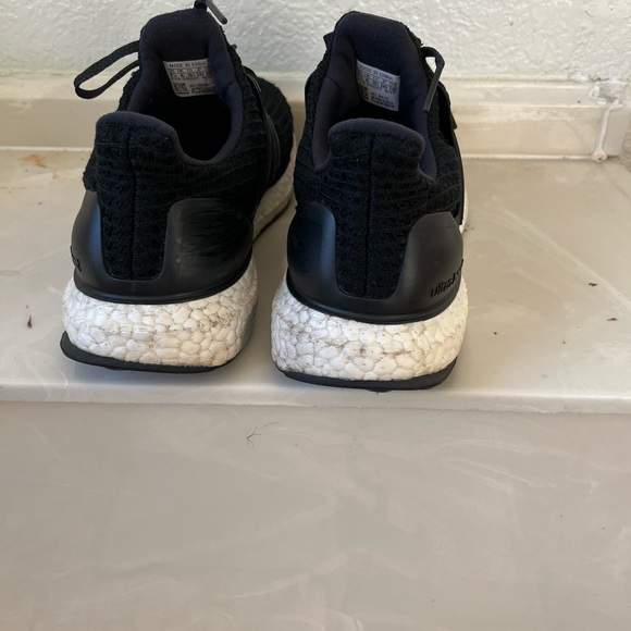Adidas Women’s Ultra-boost Running Shoes Black Size 7.5 - Picture 3 of 10